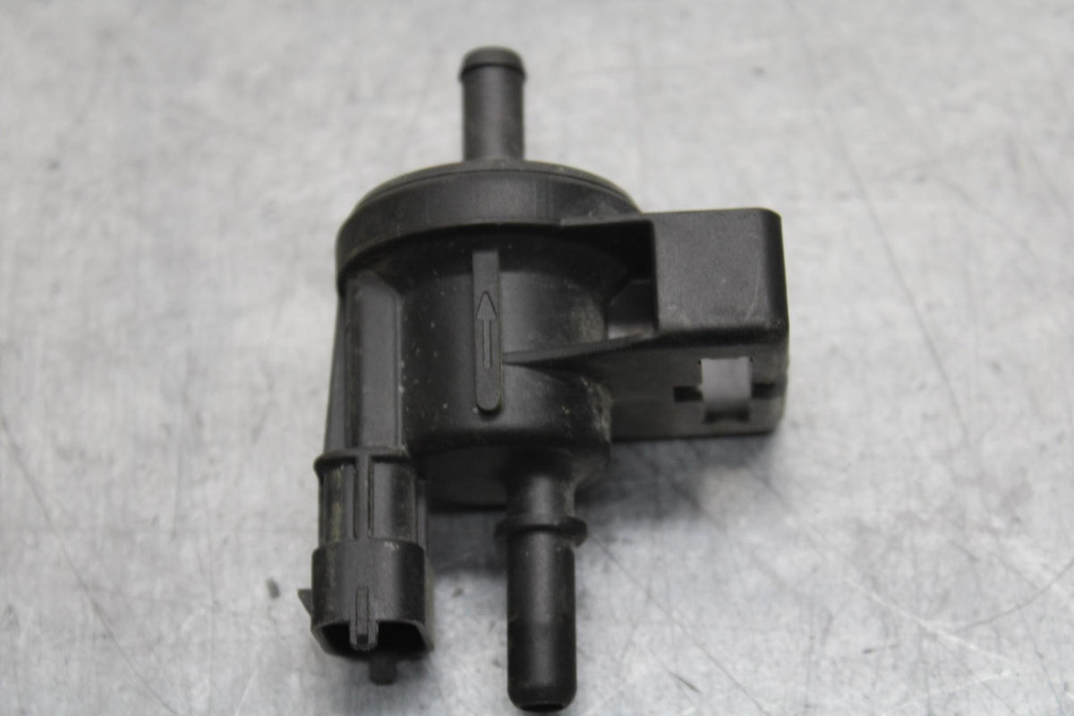 16-18 KTM 690 DUKE AIR VALVE SOLENOID TOP ENGINE SWITCH SENSOR BB631