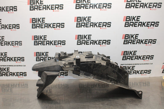 14 HONDA CTX1300A REAR BACK WHEEL FENDER MUD GUARD BB732