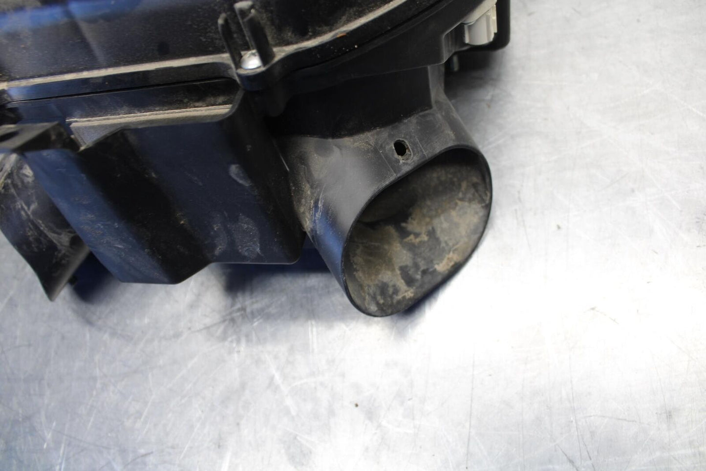 15-21 SUZUKI GSXR600 AIRBOX AIR INTAKE FILTER BOX BB463