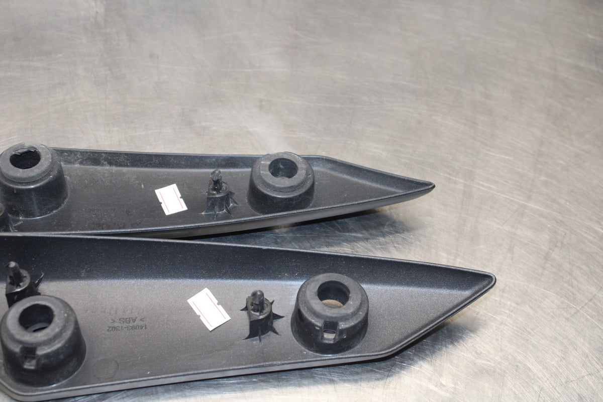 24-25 KAWASAKI ELIMINATOR 450 REAR STRUT FRAME COVER BB869