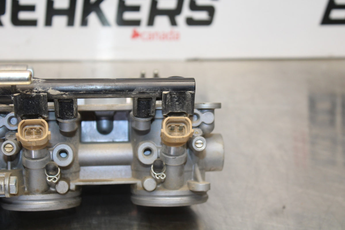 15-17 YAMAHA YZF R1 MAIN FUEL INJECTORS / THROTTLE BODIES BB190