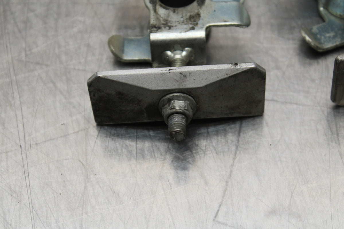 03 SUZUKI SV650S SWINGARM CHAIN TENSIONER ADJUSTMENT BRACKETS BB167
