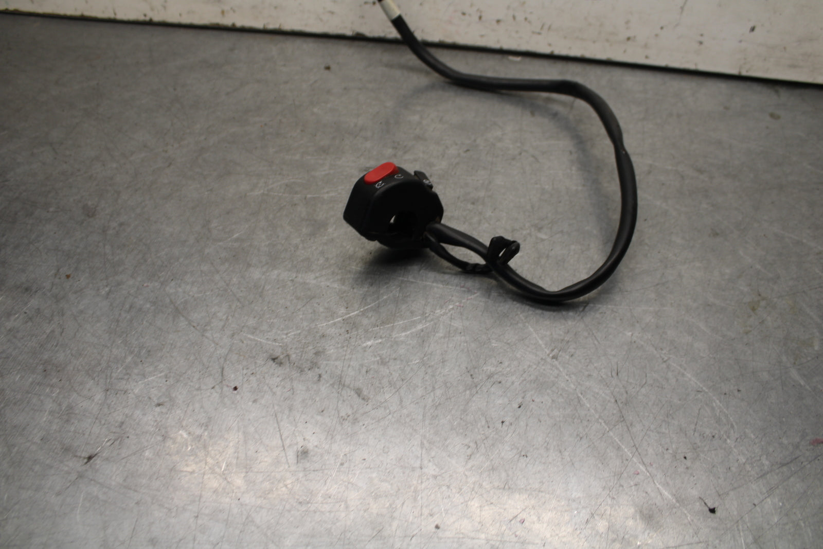 09-11 TRIUMPH DAYTONA 675 RIGHT CLIP ON HANDLE KILL OFF START SWITCH BB652