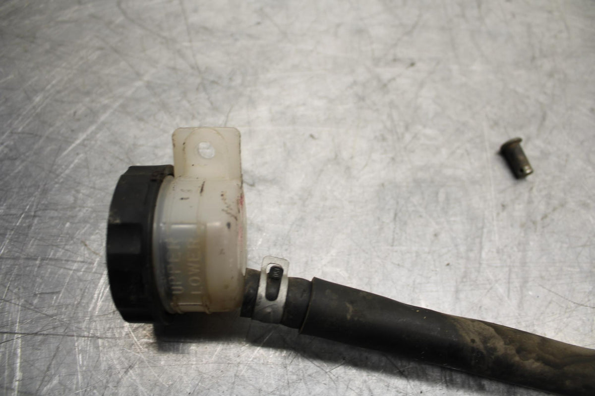 00-01 KAWASAKI ZZR600 REAR BACK BRAKE MASTER CYLINDER W RESERVOIR BB31