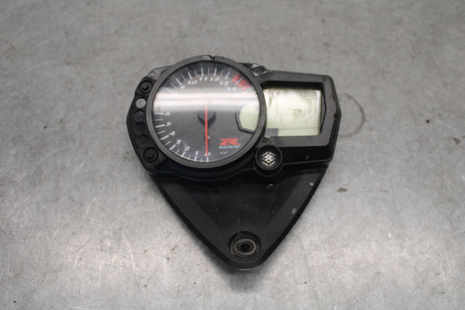 05-06 SUZUKI GSXR1000 SPEEDO TACH GAUGES CLUSTER SPEEDOMETER TACHOMETER BB677