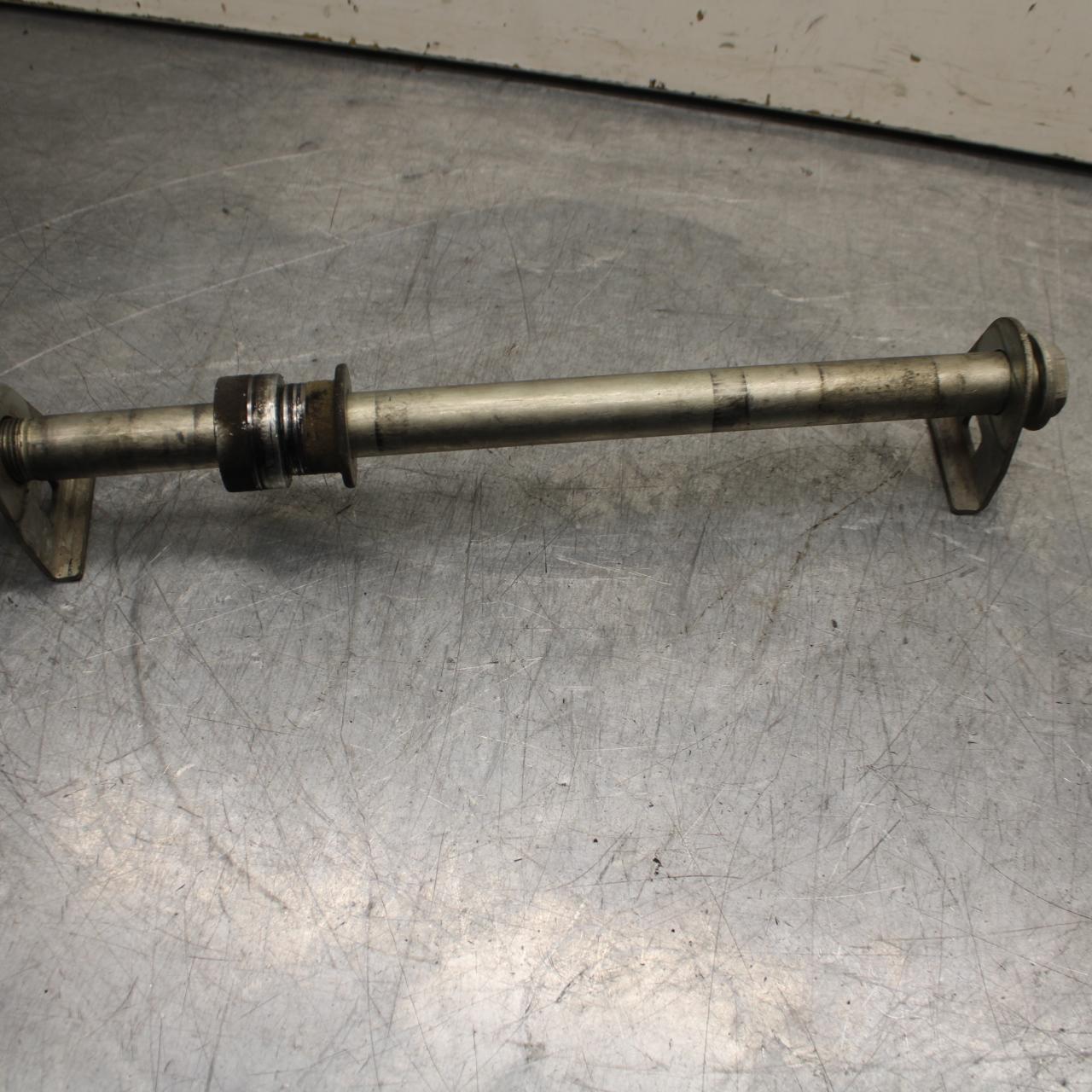 07-12 SUZUKI BANDIT GSF 650 F GSX650F REAR AXLE WHEEL RIM PIVOT BOLT AXEL  BB90