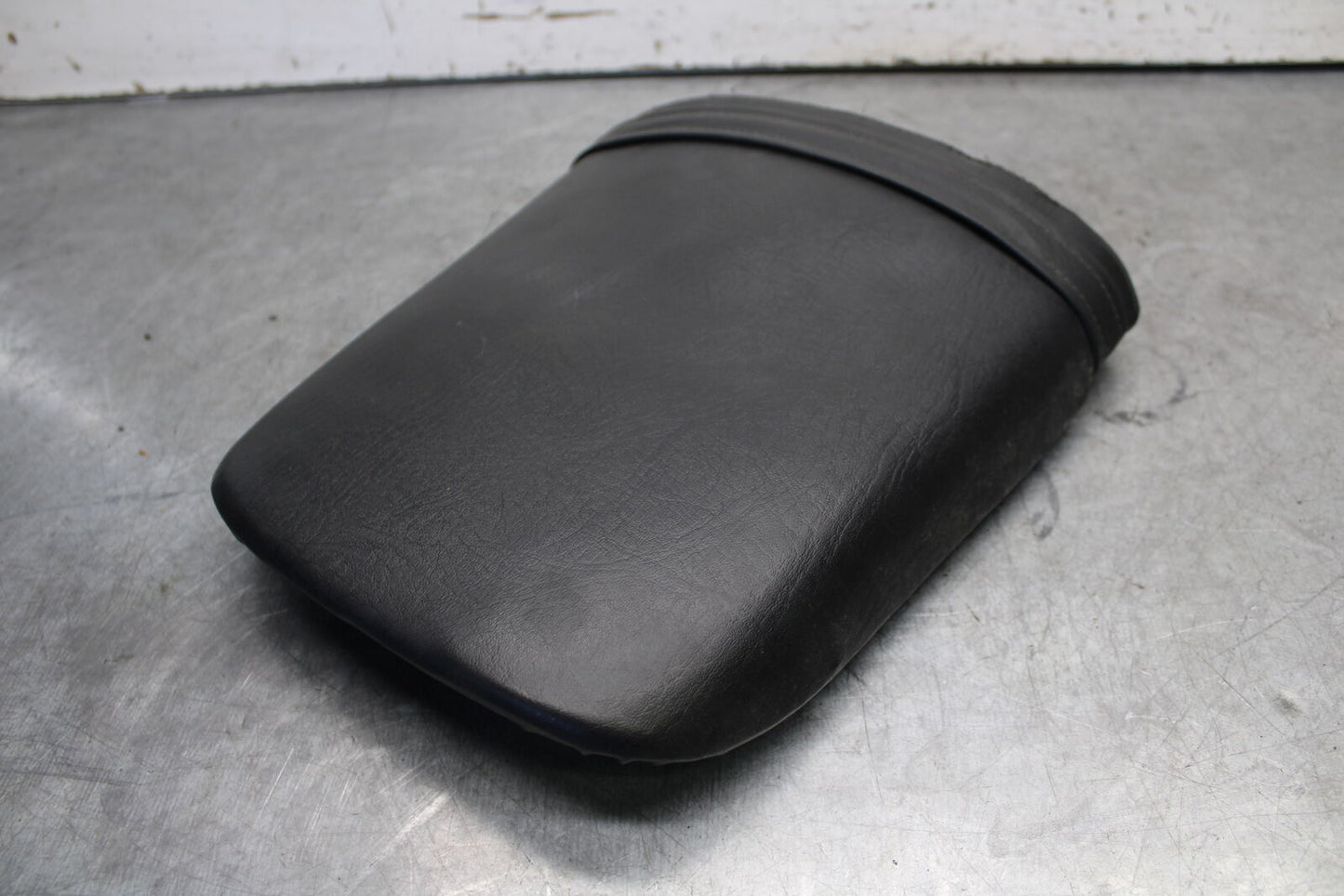 07-12 HONDA CBR600RR REAR BACK PASSENGER TANDEM SEAT PAD SADDLE PILLION BB672