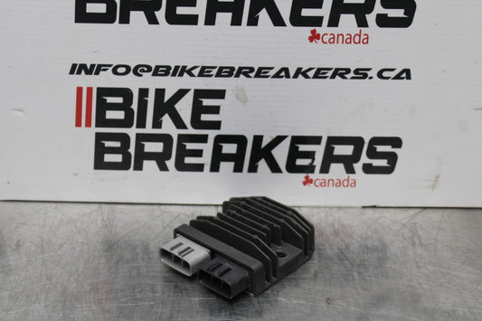 24-25 SUZUKI GSXR1000 RECTIFIER VOLTAGE REGULATOR BB767