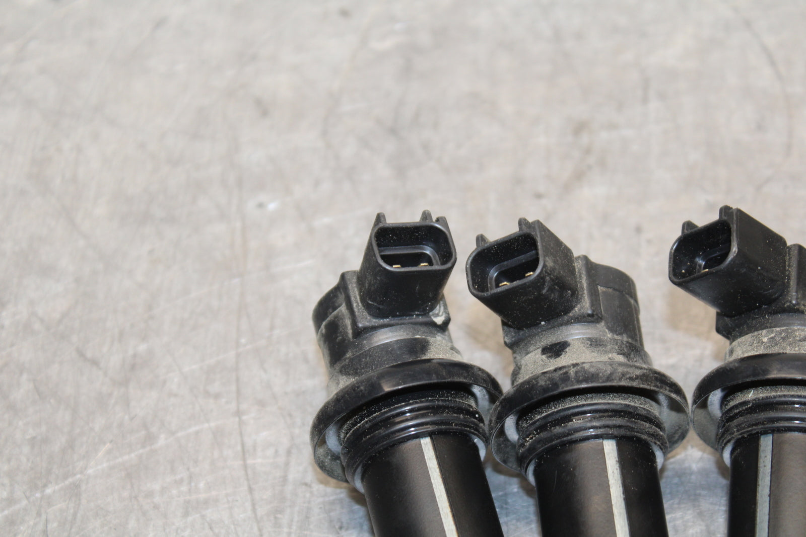 09-14 YAMAHA YZF R1 IGNITION COILS COIL SPARK PLUG CAPS BB119