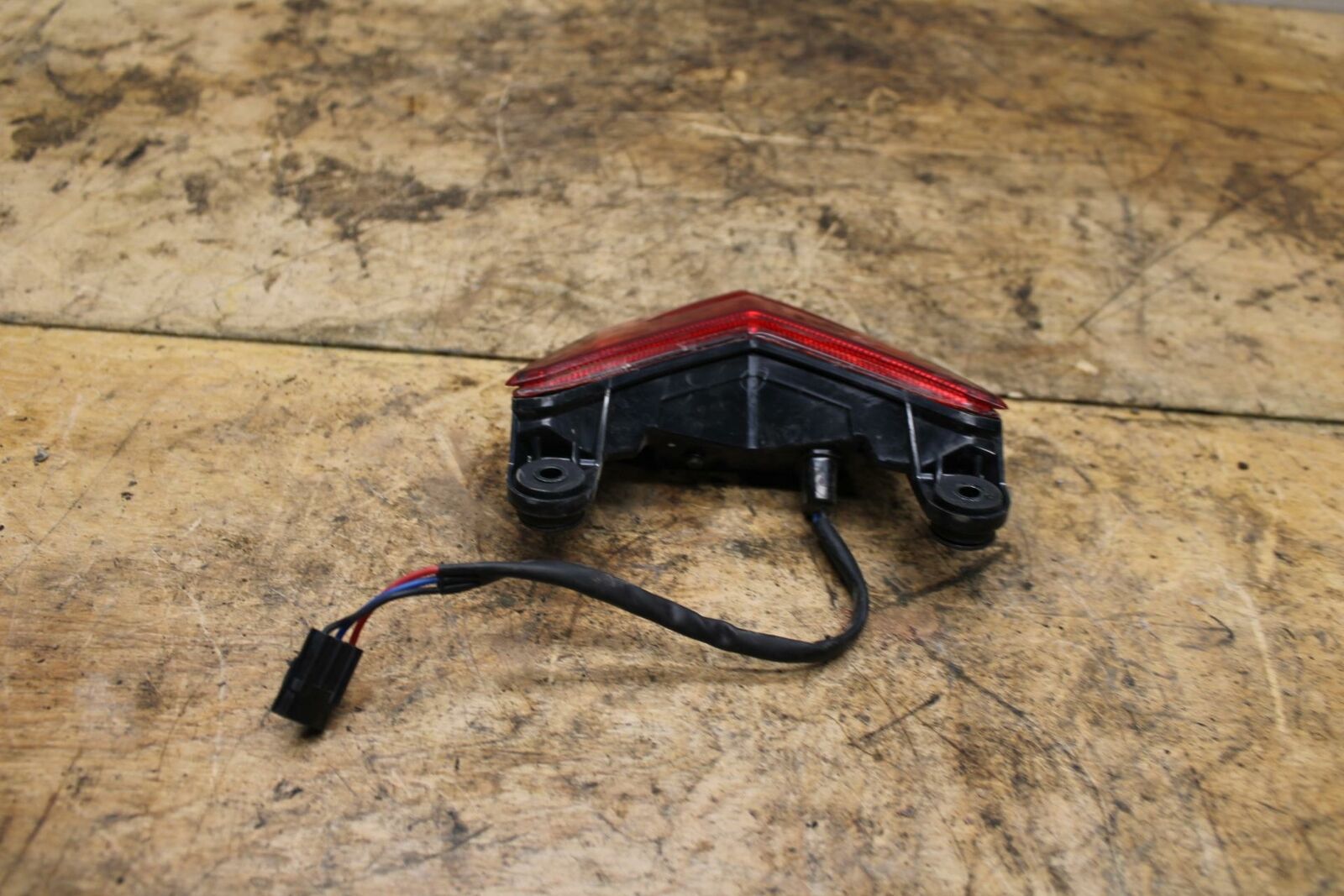 13-18 KAWASAKI NINJA ZX6R REAR TAIL TAILLIGHT BACK BRAKE LIGHT BB342