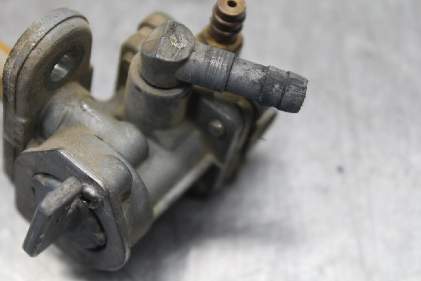 08-18 KAWASAKI KLR650 FUEL GAS TANK PETCOCK SHUT ON OFF VALVE BB707