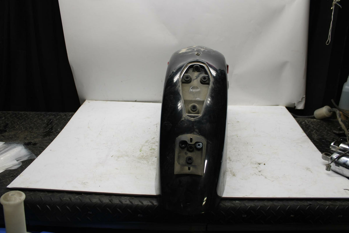 06 HONDA SHADOW 750 VT750C REAR BACK WHEEL FENDER MUD GUARD BB352