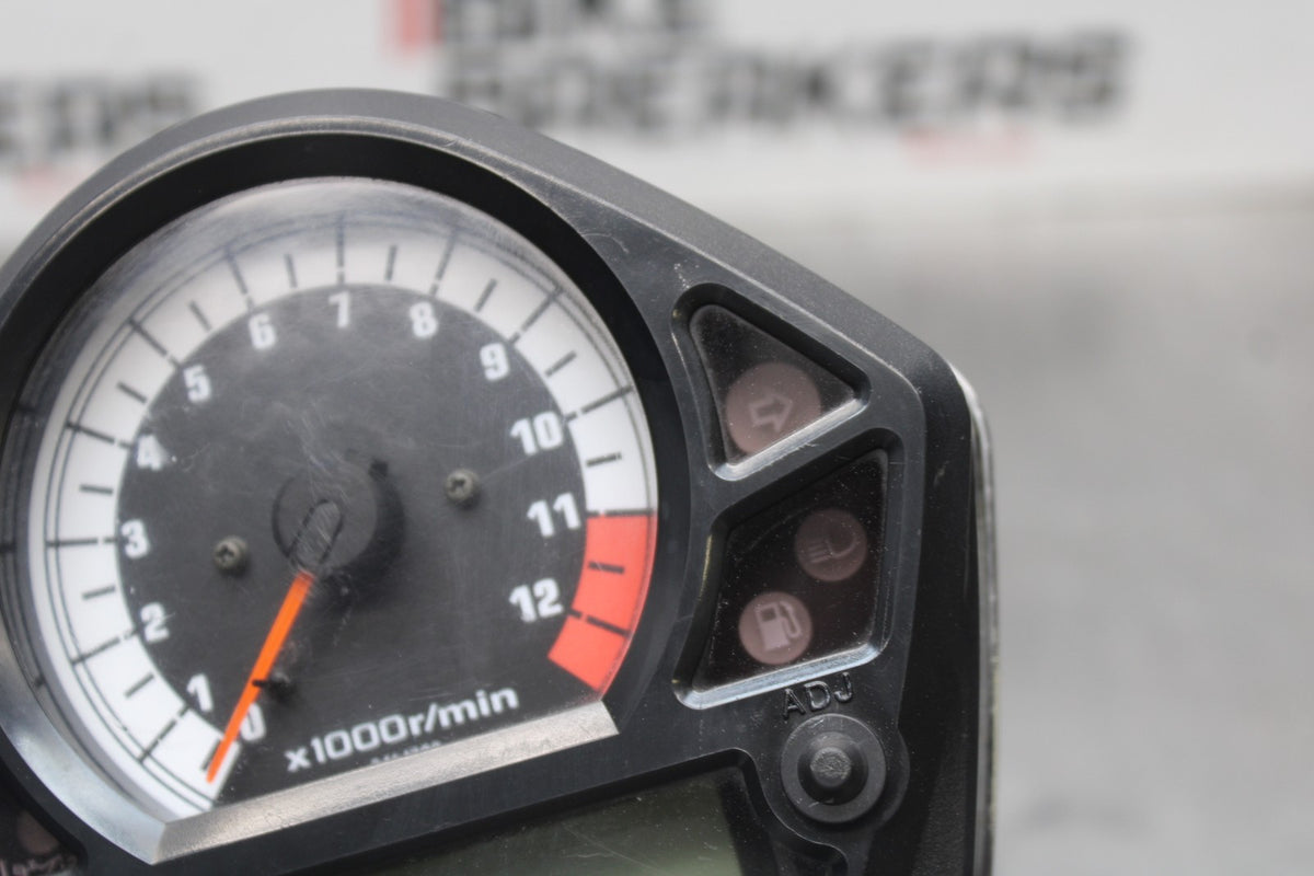 03 SUZUKI SV650 SPEEDO TACH GAUGES DISPLAY CLUSTER SPEEDOMETER TACHOMETER BB846