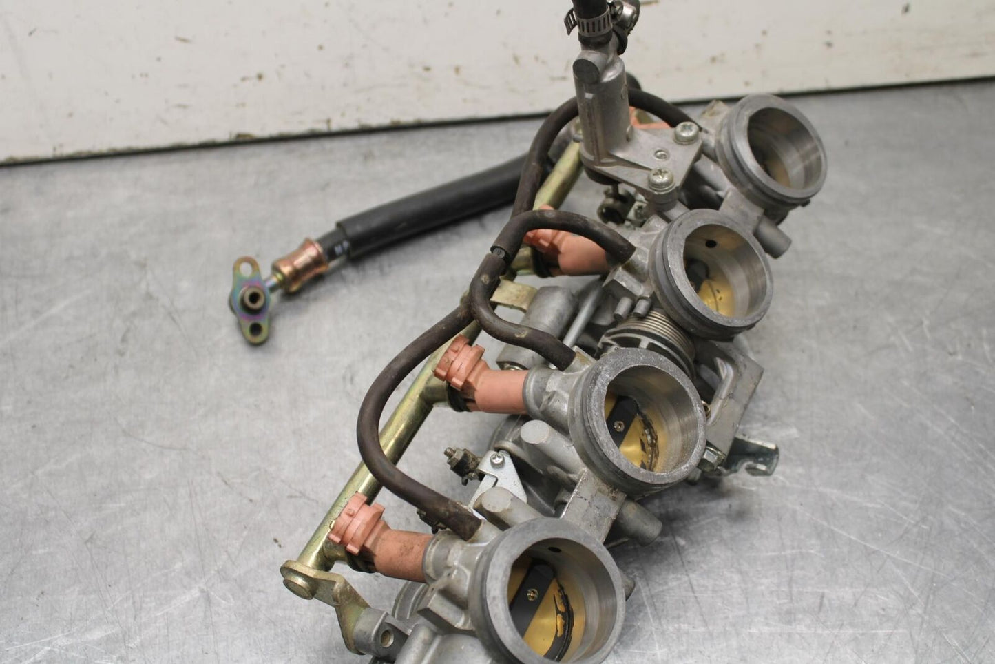 03-04 HONDA CBR600RR MAIN FUEL INJECTORS / THROTTLE BODIES 16400-MEE-672 BB637