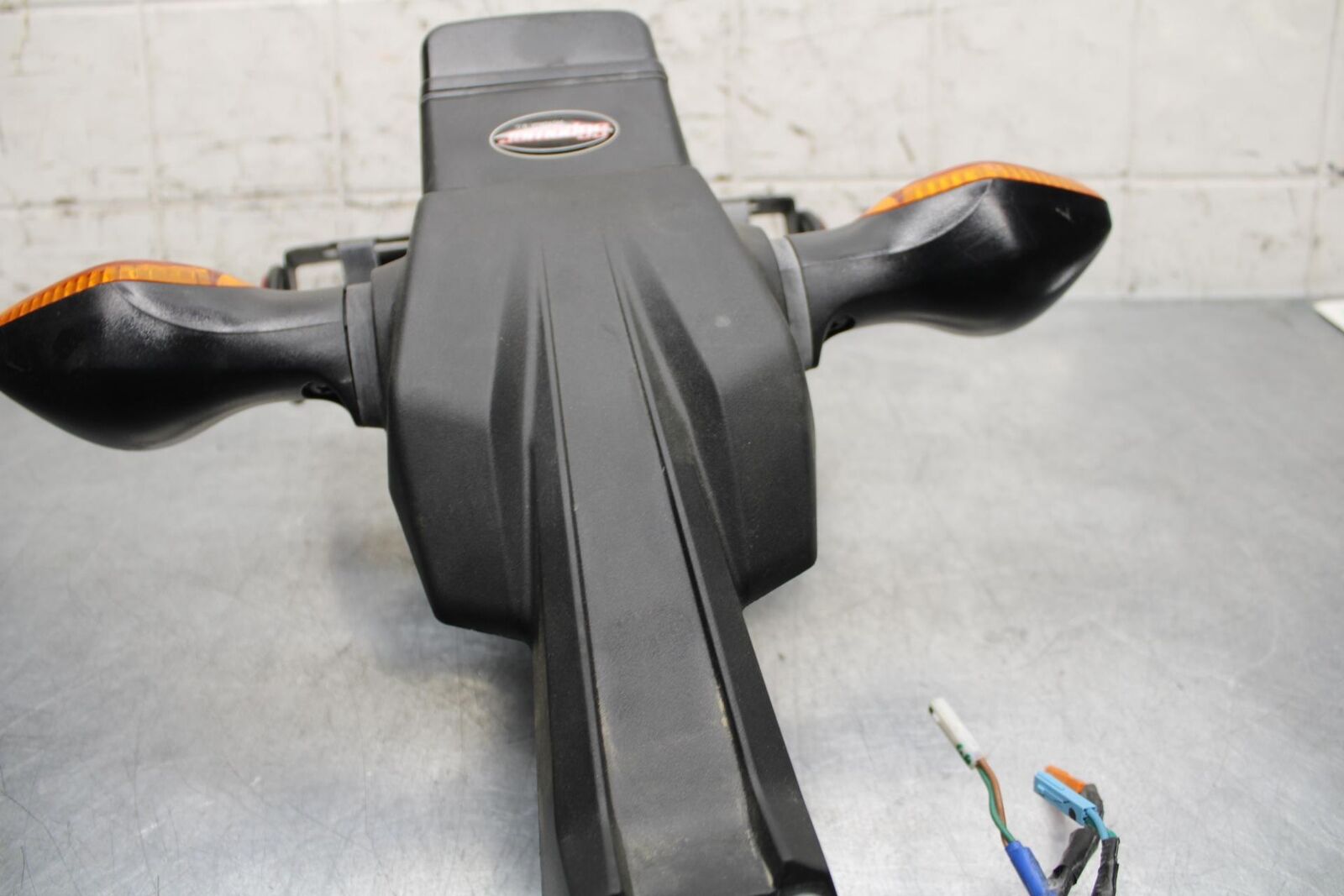 2015 Honda CBR650F REAR BACK FENDER MUD GUARD BB573