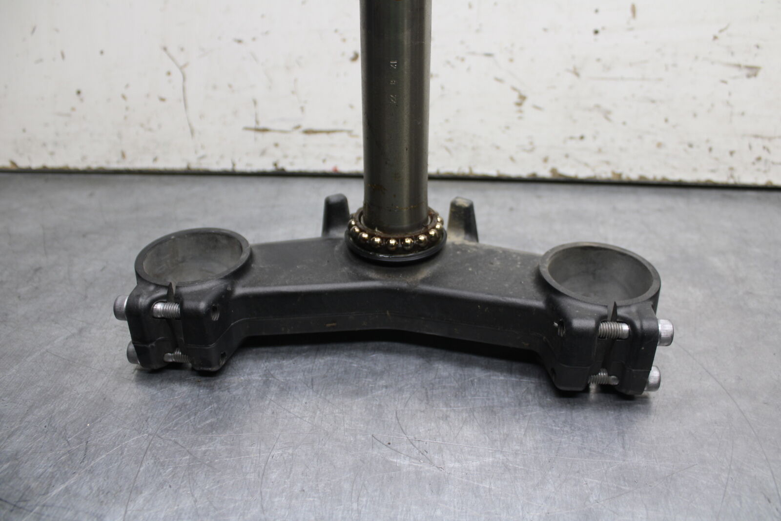 12-13 KAWASAKI Z1000 FRONT FORKS CLAMP LOWER TRIPLE TREE STEM BB743