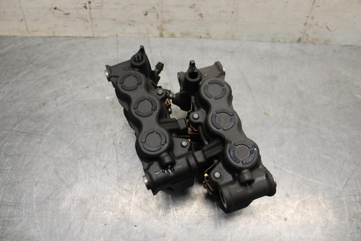 07-08 YAMAHA YZF R1 RIGHT LEFT FRONT BRAKE CALIPER SET PAIR CALIPERS BB483