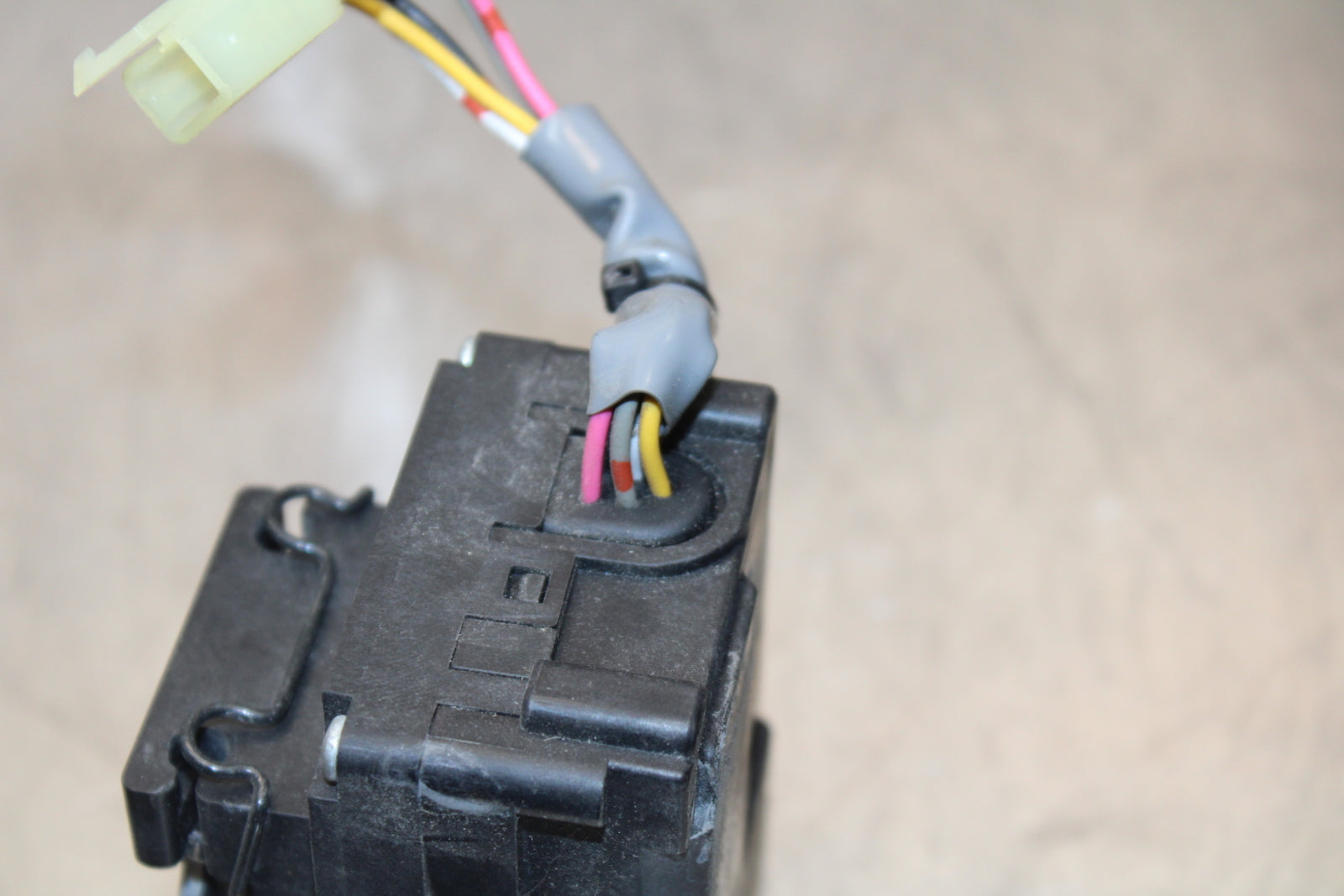 13-17 KAWASAKI NINJA ZX6R ZX636 ABS EXHAUST VALVE SERVO MOTOR BB143