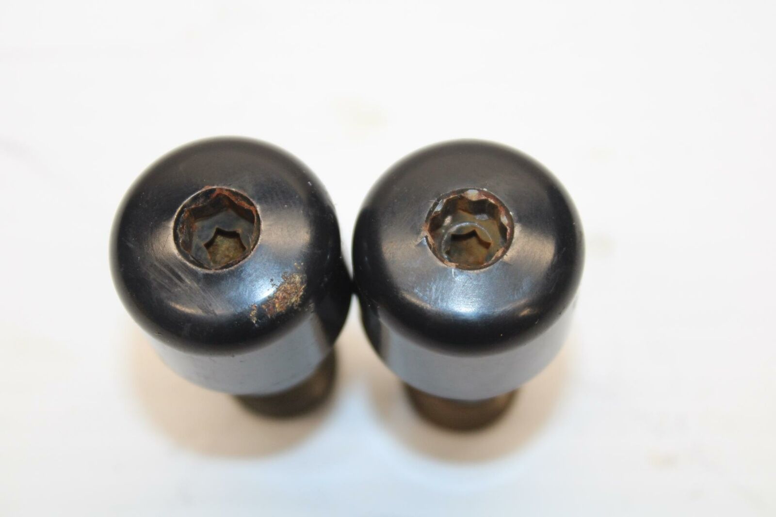 05 YAMAHA YZF R6S HANDLEBAR END CAPS WEIGHTS  BB234
