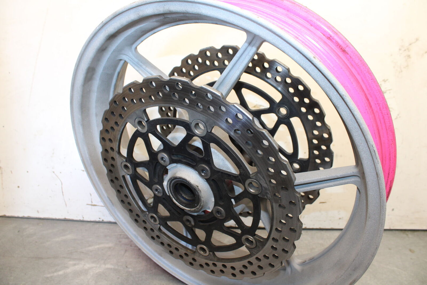 09-12 KAWASAKI NINJA ZX6R FRONT WHEEL AND LEFT RIGHT BRAKE ROTORS DISCS BB656