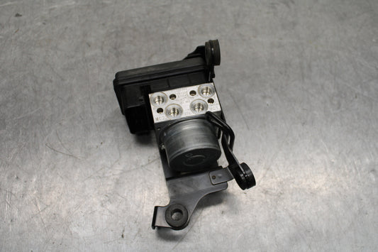 19-23 KAWASAKI NINJA ZX6R ABS PUMP UNIT MODULE BB749