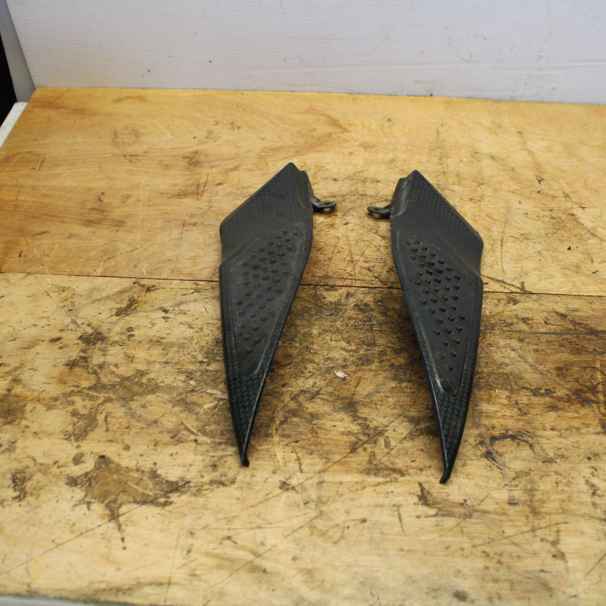07-08 YAMAHA YZF R1 RIGHT LEFT INNER FAIRINGS COWLS PANELS TRIMS BB337