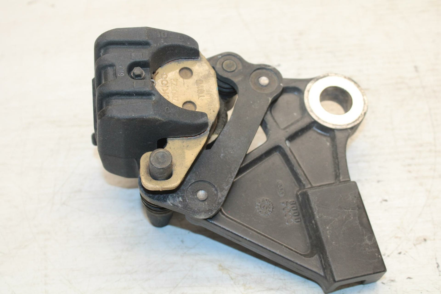 06-07 KAWASAKI NINJA 650R EX650A REAR BACK BRAKE CALIPER W MOUNT BRACKET BB271