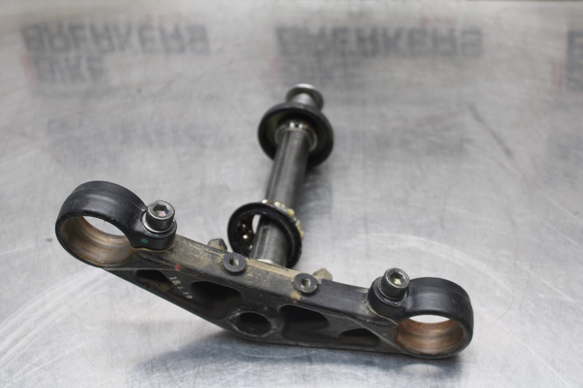 17-18 YAMAHA YZF R3 FRONT FORKS CLAMP LOWER TRIPLE TREE STEM BB788