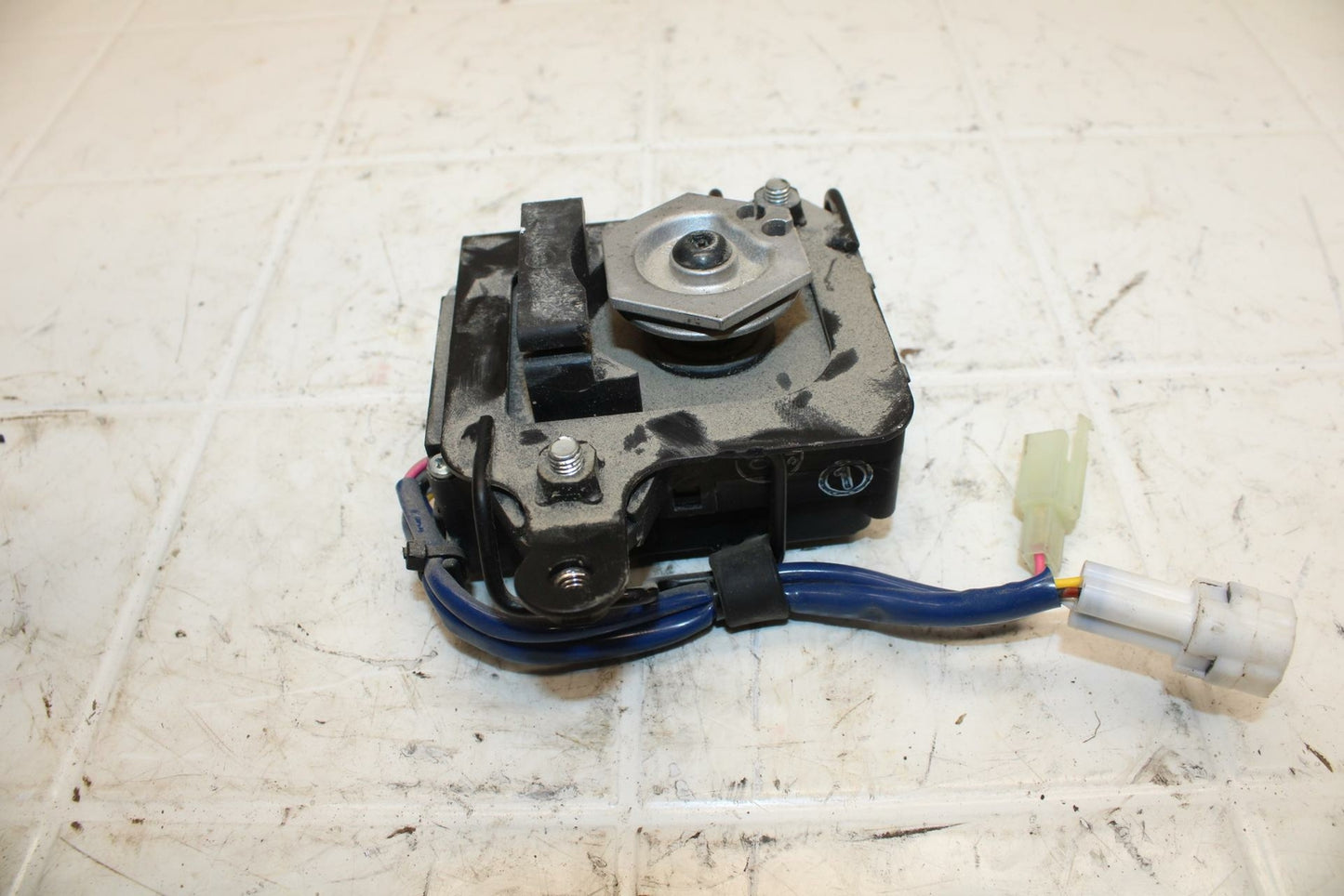 19-20 KAWASAKI NINJA ZX6R EXHAUST VALVE SERVO MOTOR BB407