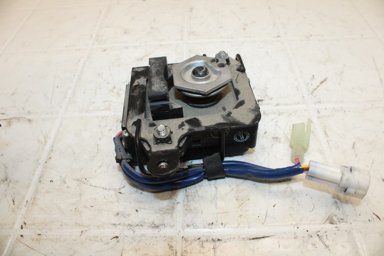 19-20 KAWASAKI NINJA ZX6R EXHAUST VALVE SERVO MOTOR BB407