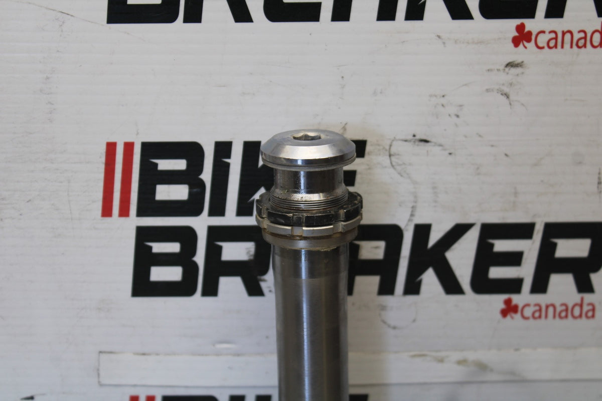 24 KAWASAKI NINJA ZX6R ZX636 ABS 40TH ANNIVERSARY FRONT FORKS TRIPLE BB911