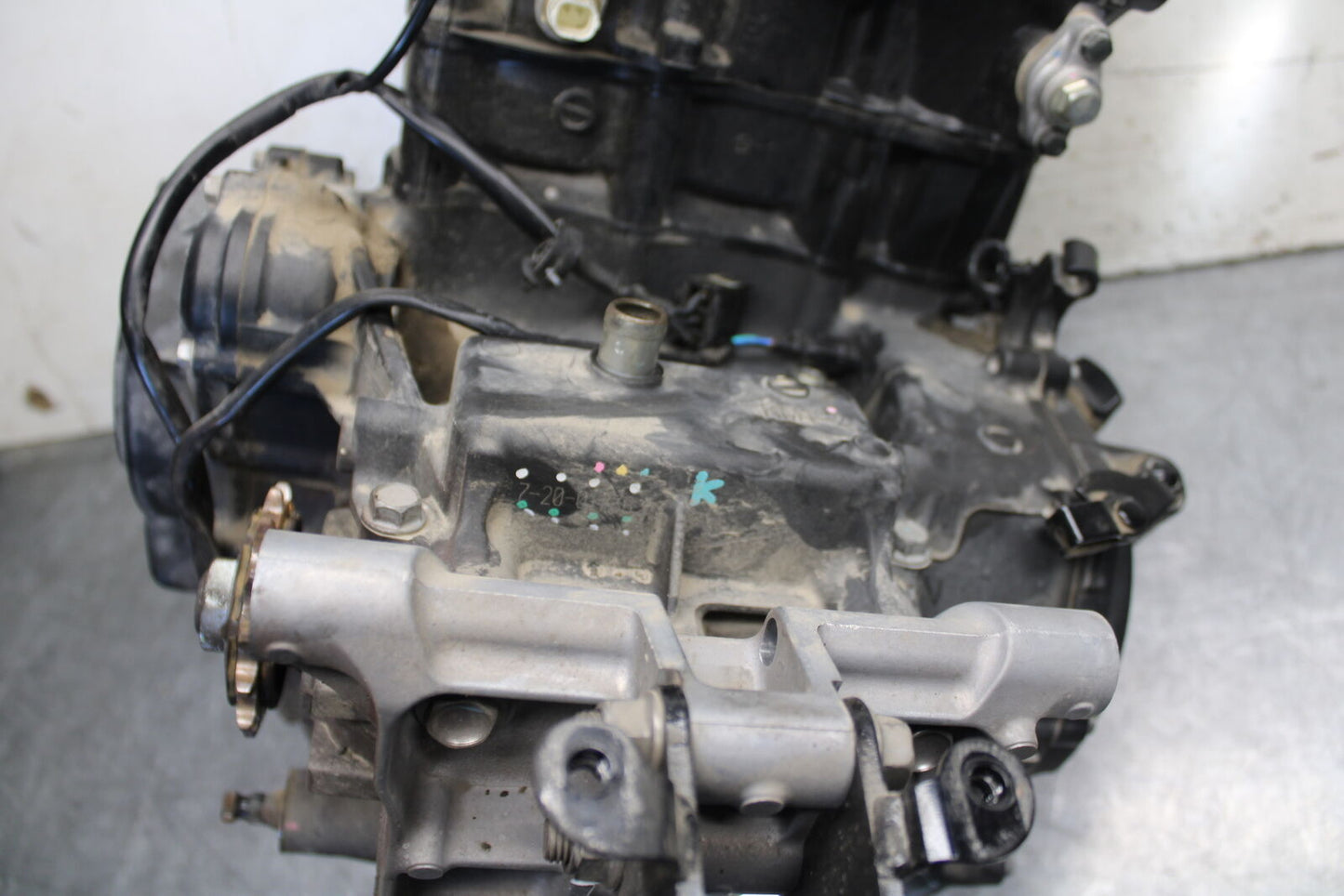 19-22 KAWASAKI Z400 ENGINE MOTOR BB708