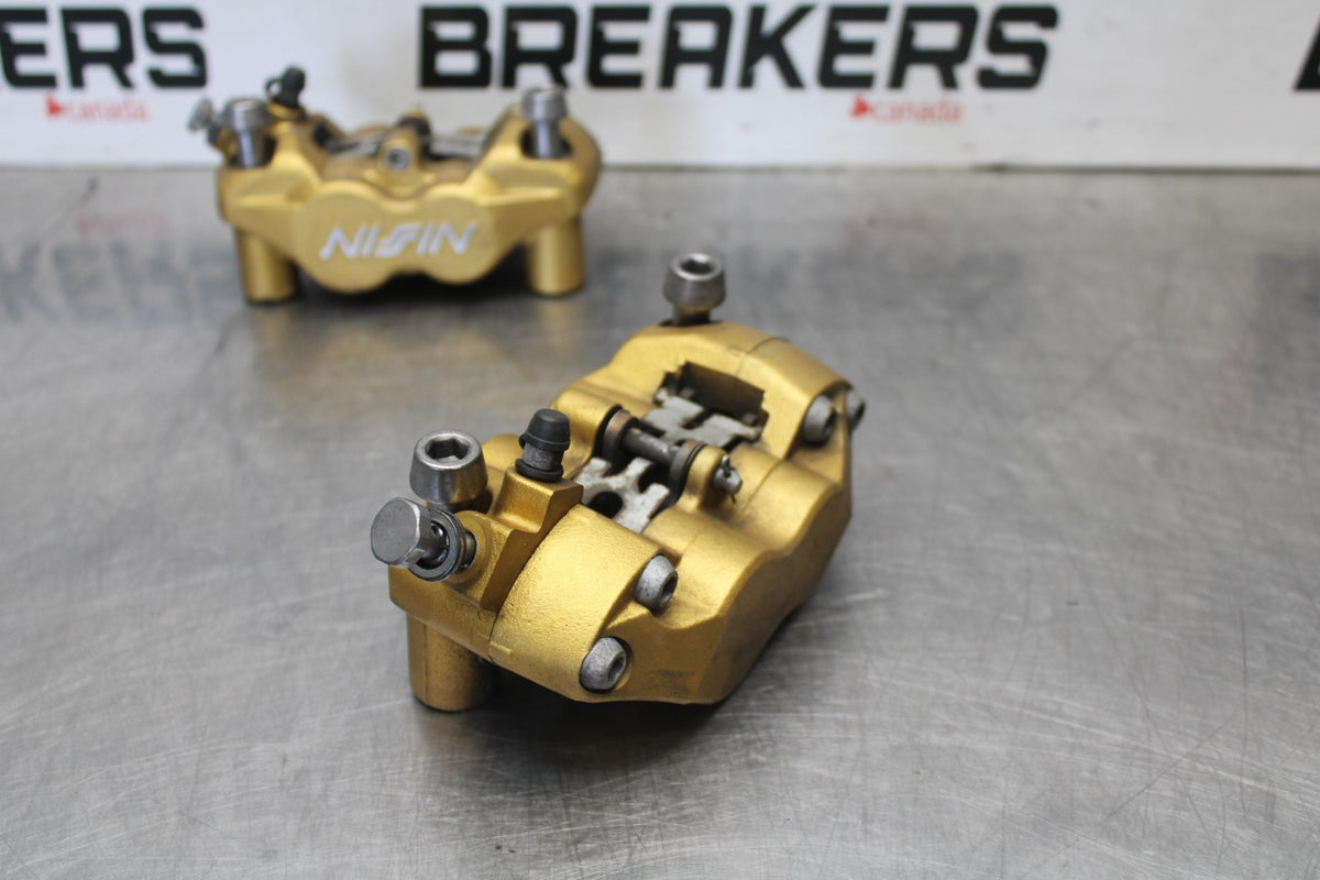 12 TRIUMPH STREET TRIPLE R RIGHT LEFT FRONT BRAKE CALIPER SET PAIR BB914