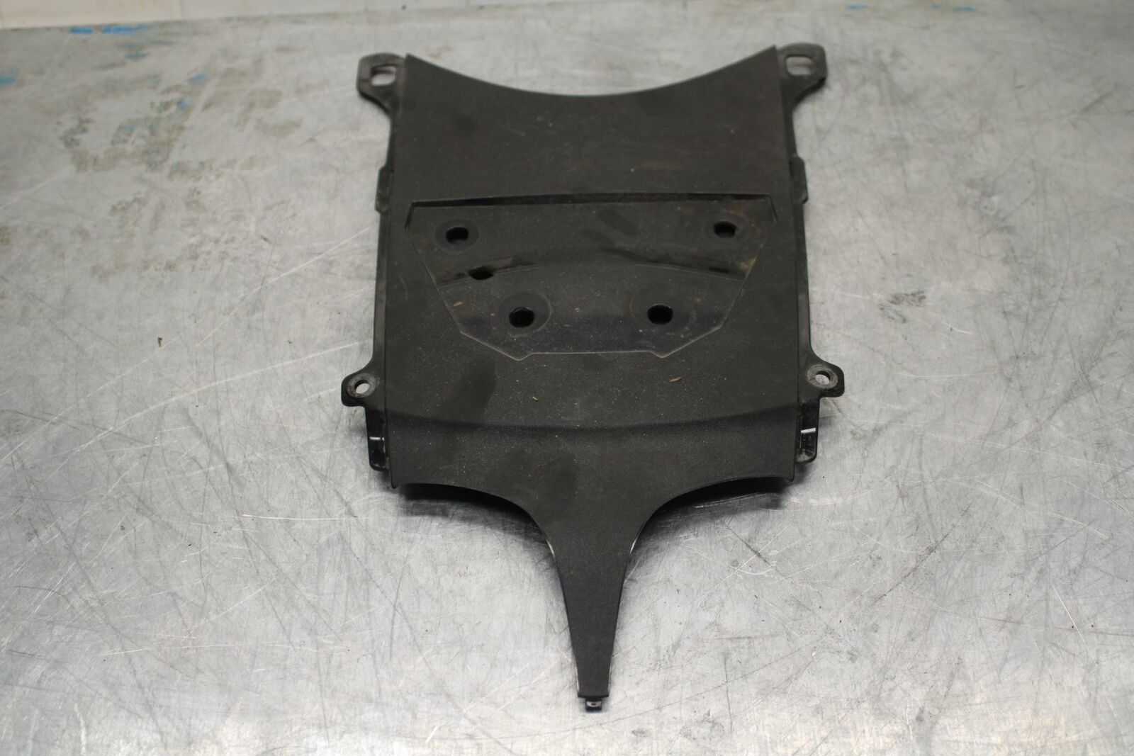 15-21 SUZUKI GSXR600 REAR BACK TAIL UNDERTAIL FAIRING COWL FENDER BB418