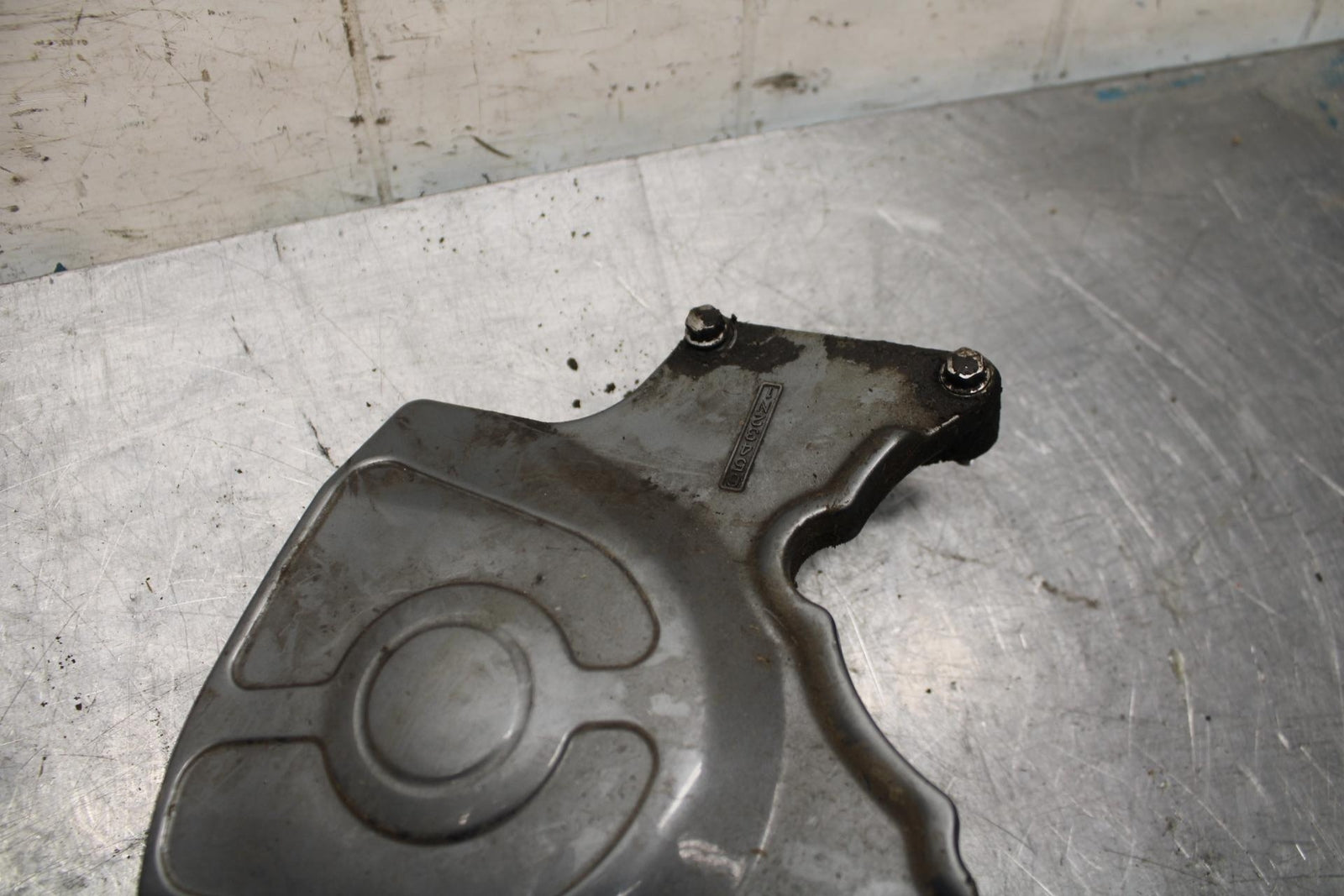 00-01 KAWASAKI ZZR600 ENGINE SPROCKET COVER BB31