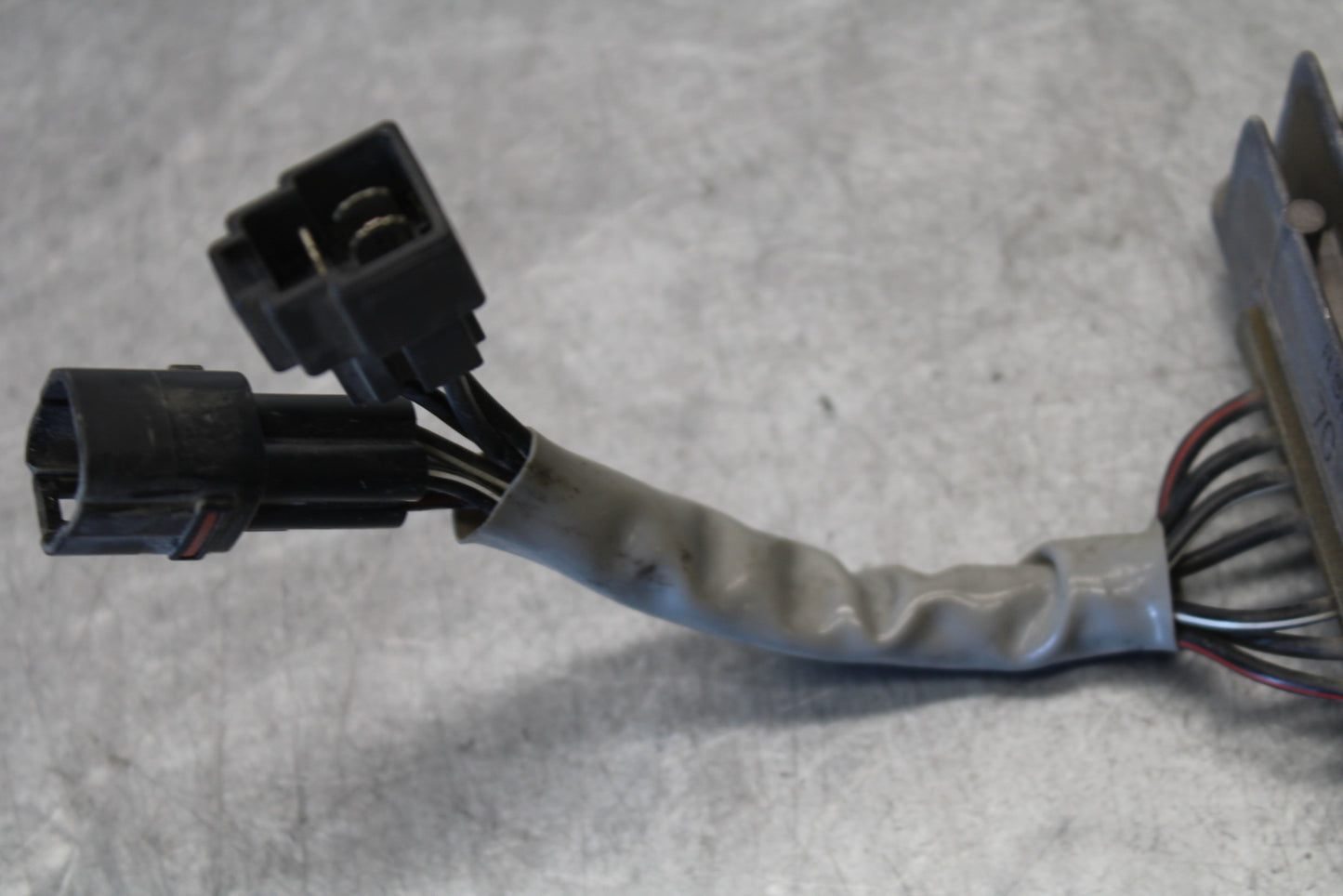 05-06 SUZUKI GSXR1000 RECTIFIER VOLTAGE REGULATOR 32800-41F11 BB663