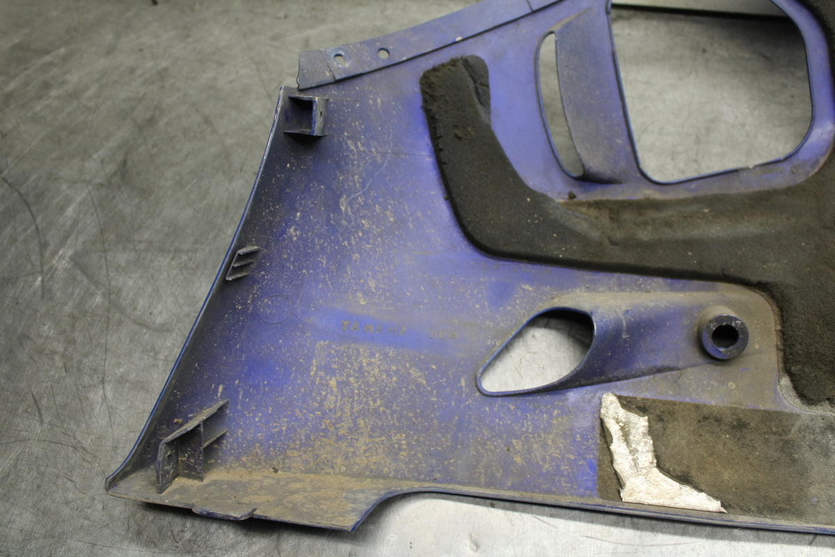 99-02 YAMAHA YZF R6 RIGHT LOWER BOTTOM BELLY SIDE FAIRING COWL  BB246
