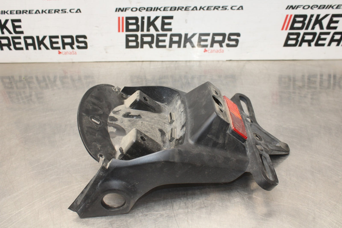 14 HONDA SHADOW 750 VT750C2B REAR BACK WHEEL FENDER MUD GUARD BB867