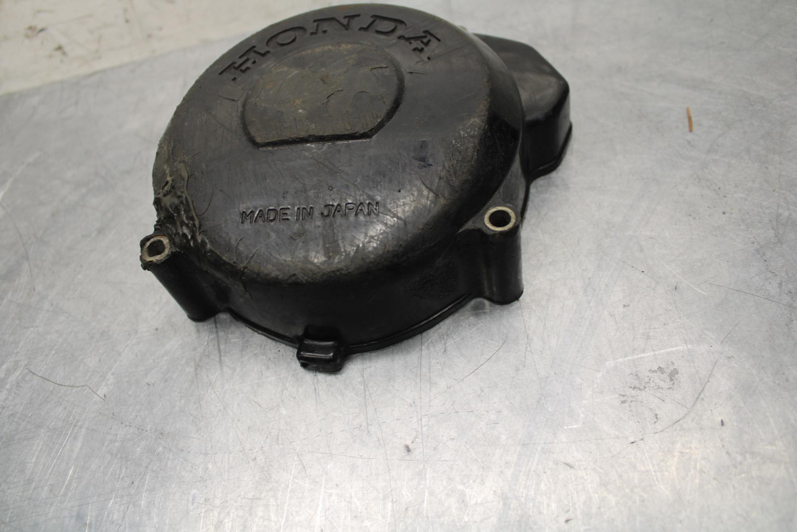 85-88 HONDA NS400R NC19 NSR400 NS400RG STATOR MAGNETO ALTERNATOR  COVER BB32