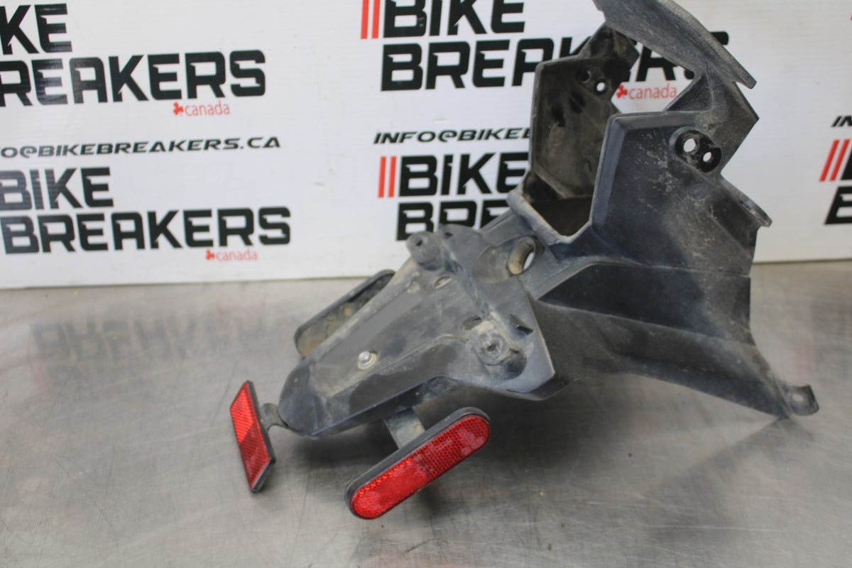 15 TRIUMPH TIGER 800 LICENSE PLATE BRACKET MOUNT BB873