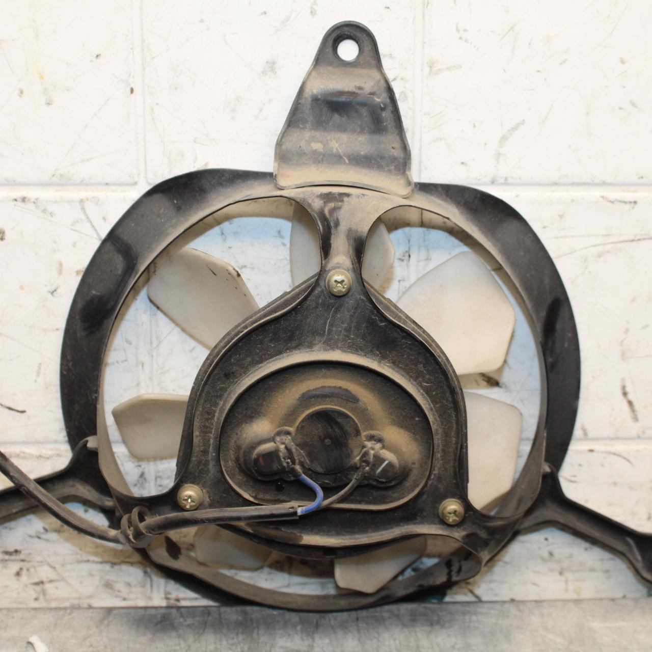 2003 Yamaha Vmax 1200 VMX1200 ENGINE RADIATOR COOLING FAN BB563