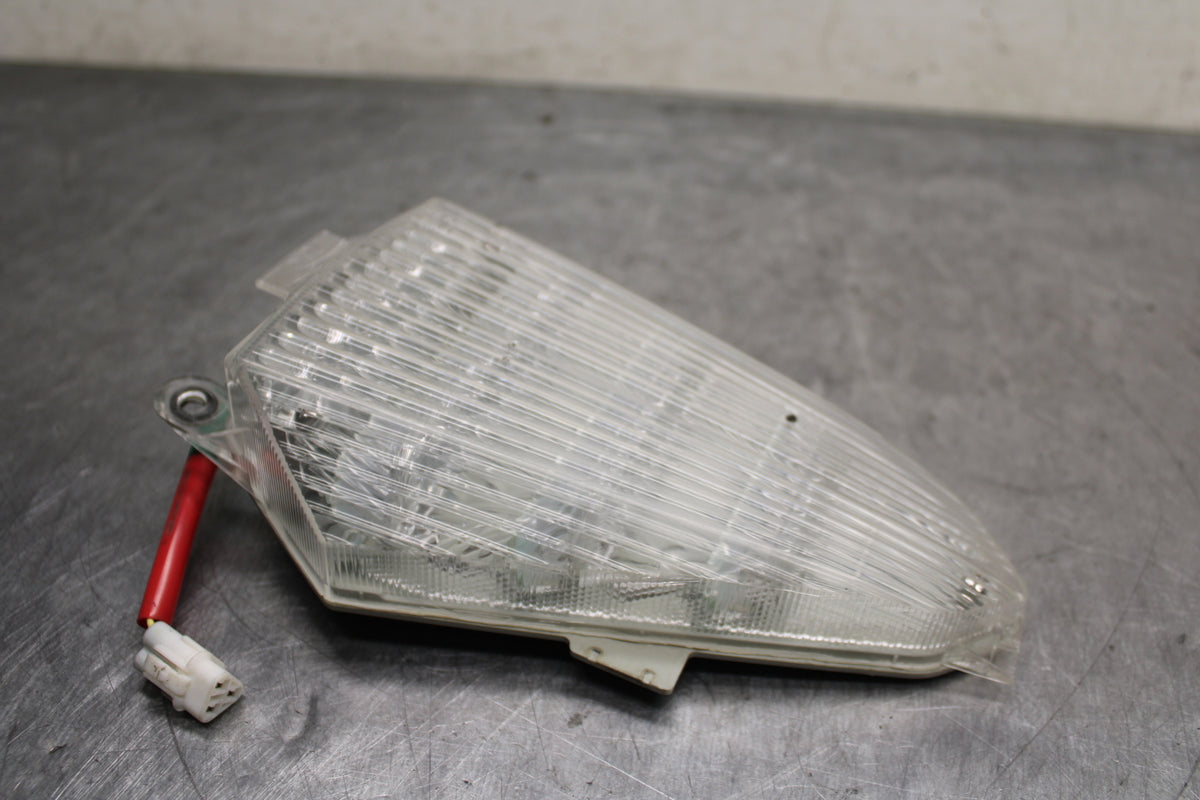 08-16 YAMAHA YZF R6 REAR TAIL TAILLIGHT BACK BRAKE LIGHT BB131