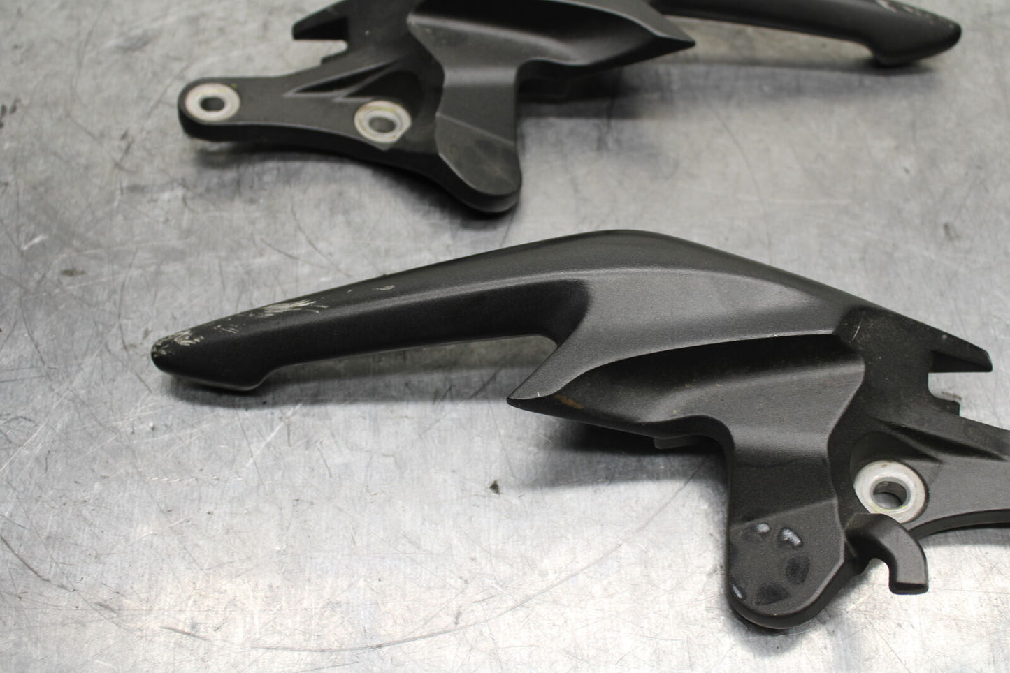 15-16 HONDA CB300F PASSENGER REAR SEAT GRAB BAR HANDLE SET BB740