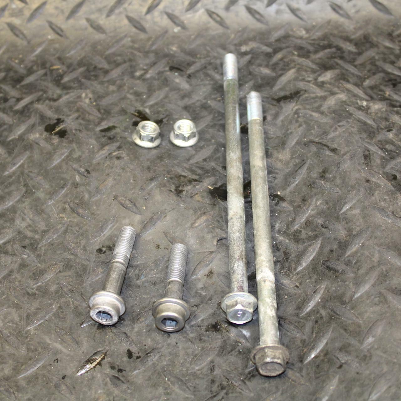 10 SUZUKI GSXR750 ENGINE MOUNTING BOLTS HARDWARE MOTOR SCREWS BB190