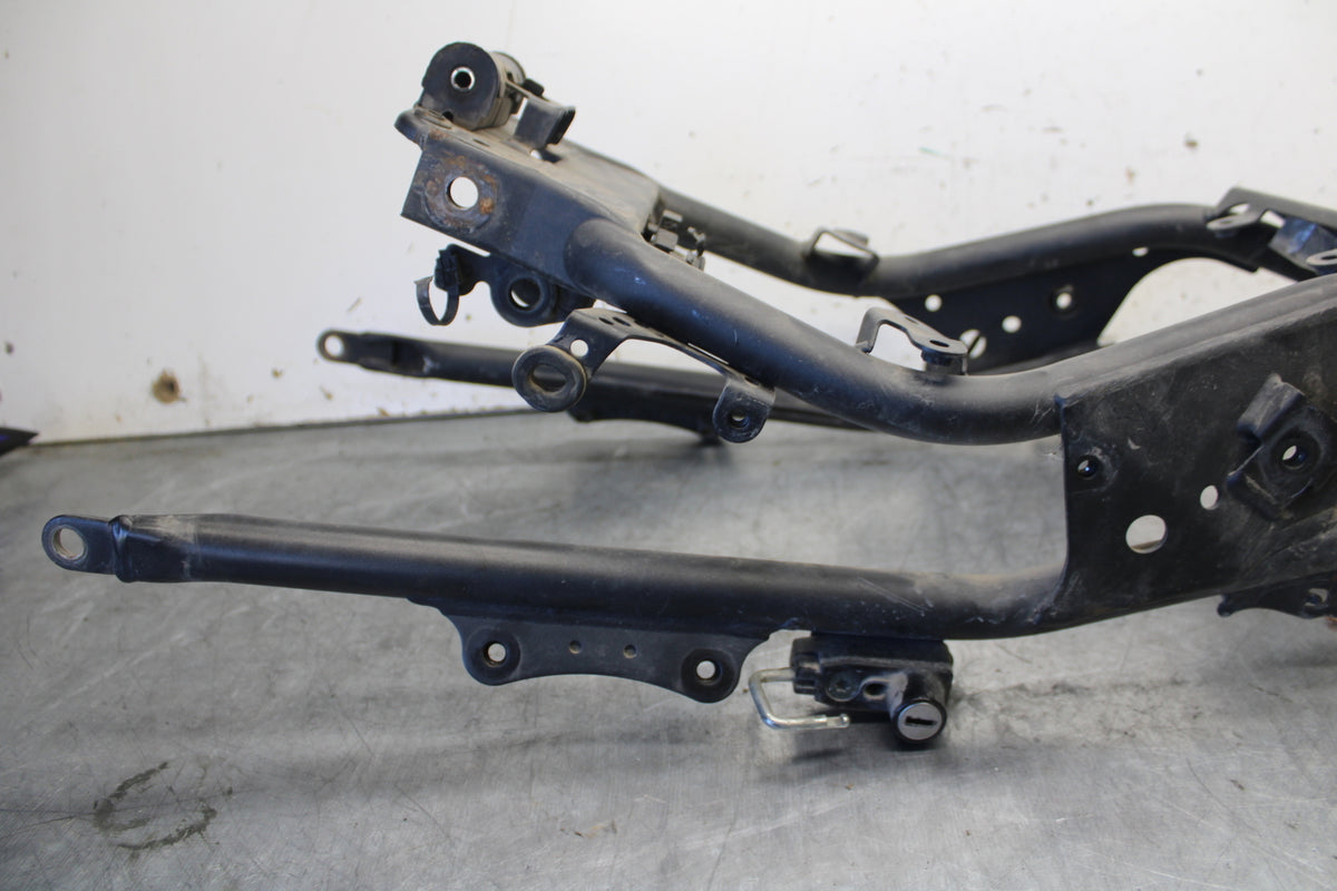 07-09 YAMAHA FZ6 REAR SUBFRAME BACK SUB FRAME 4S8-21190-09-00 BB713