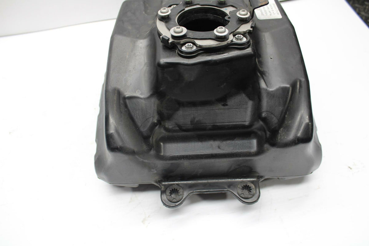18-20 HUSQVARNA VITPILEN 401 GAS TANK FUEL CELL PETROL RESERVOIR BB248