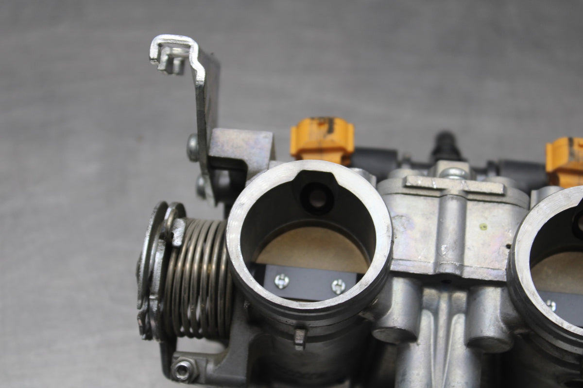 18 HONDA CB500F MAIN FUEL INJECTORS / THROTTLE BODIES BB861