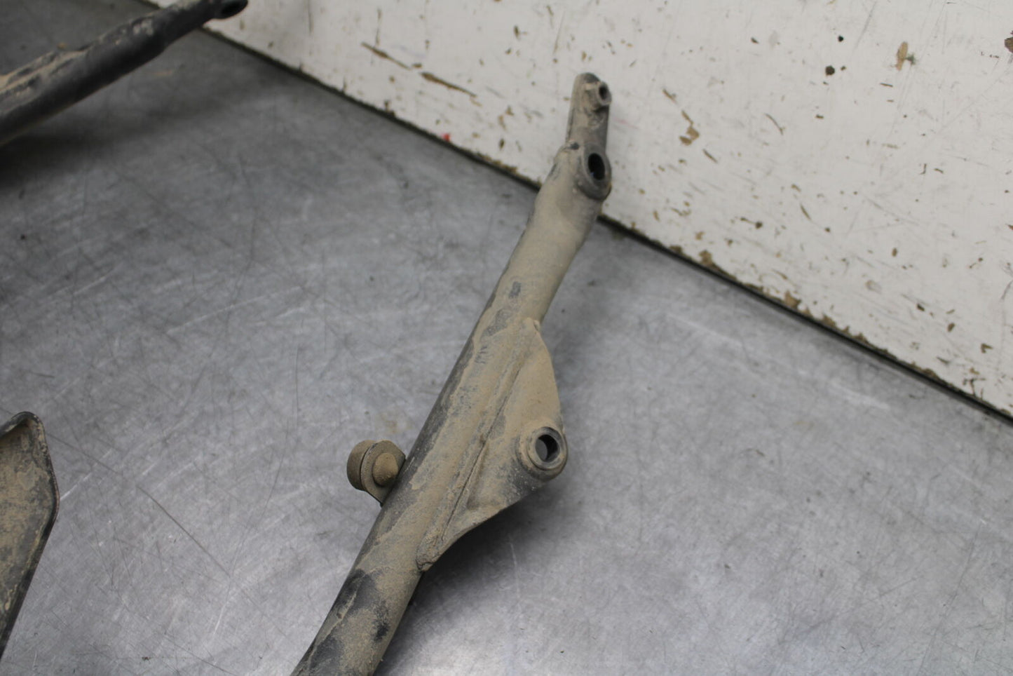 16-17 KAWASAKI VULCAN S 650 EN650 ABS REAR PASSENGER FOOT STEP PEG/ MOUNT BB731