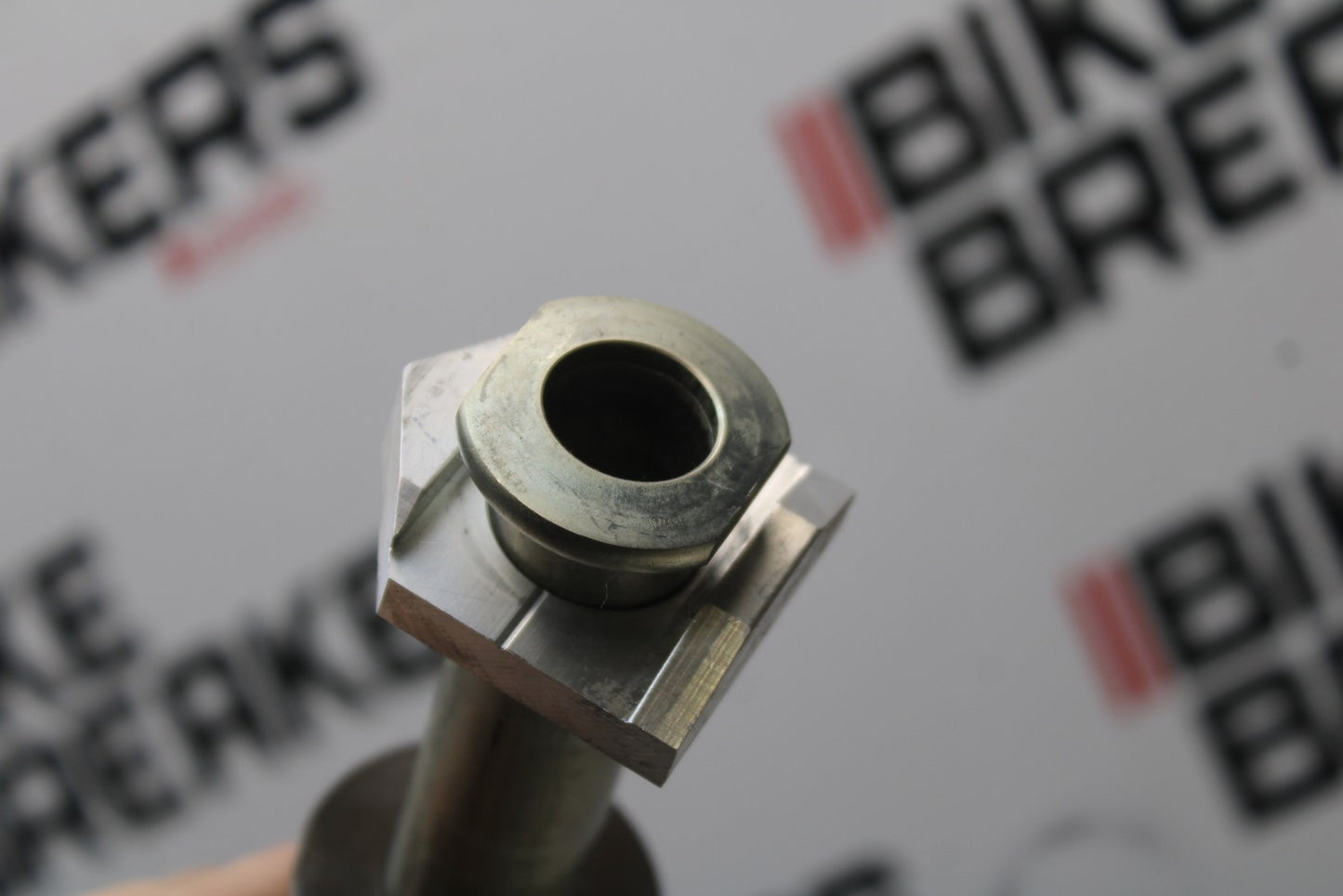 23-24 KAWASAKI NINJA ZX14R REAR AXLE BACK WHEEL RIM PIVOT BOLT AXEL BB764