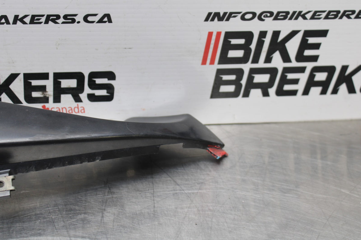 06-07 SUZUKI GSXR750 LEFT FRONT DUCT COVER PANEL COWL BB811